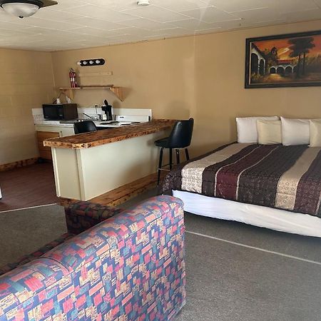 Love Hotels Murdo By Oyo On Interstate 90 Exteriör bild